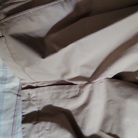 Nice womens walking shorts - Picture 1 of 4